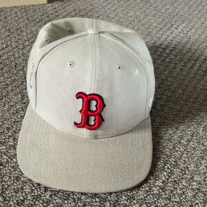Red Sox 47 light gray special edition American League lid, slightly used